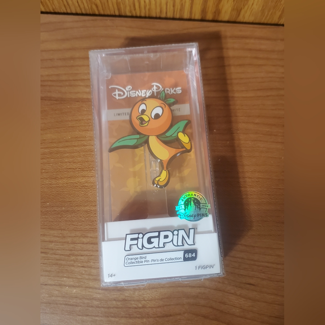 New!!! Disney Parks Orange Bird Figpin #684